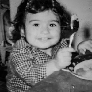 Meet your Posher, Iris